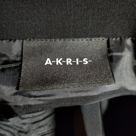 Akris Black Wool Skirt – Size M – Grosgrain Trim – Zip Closure – Designer Fit - Picture 2 of 7